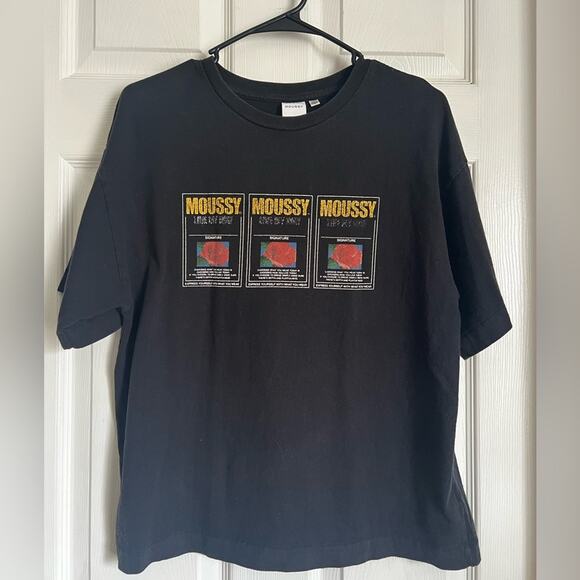 Moussy women’s graphic tee black distressed small - Picture 1 of 6